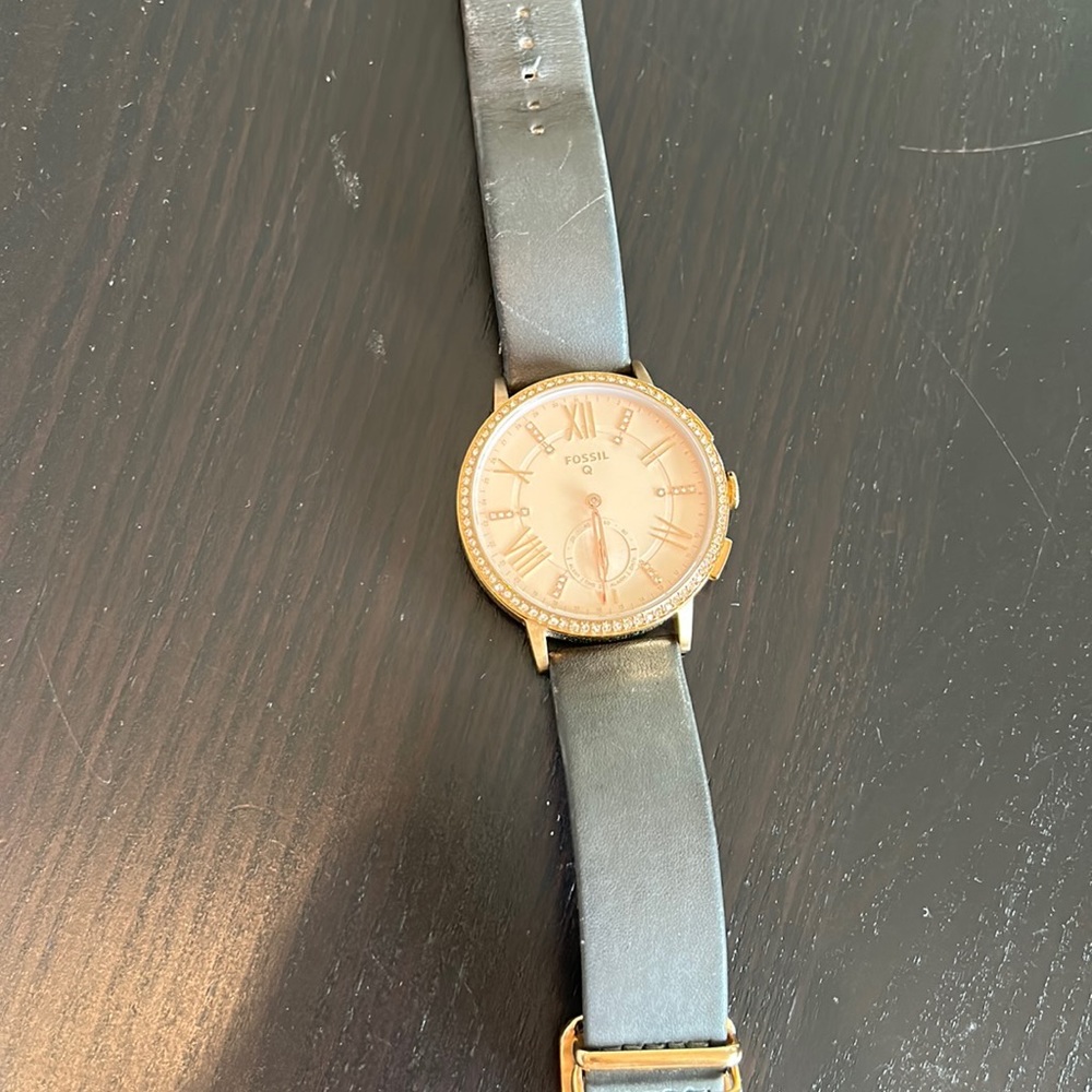 Fossil Q smart hybrid smartwatch